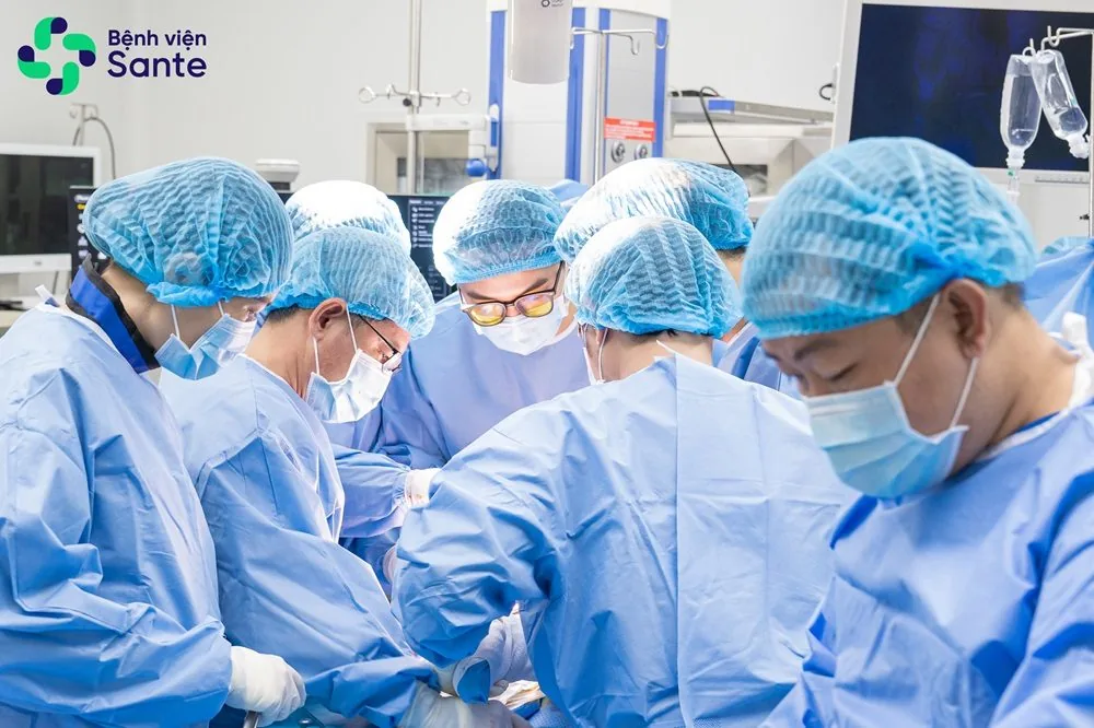 Hy hữu Thay lại khớp gối sau 1 năm - Hình 2 - Bệnh viện SANTE Bình Thạnh, TP.HCM Hy hữu Thay lại khớp gối sau 1 năm - Hình 2 - Bệnh viện SANTE Bình Thạnh, TP.HCM